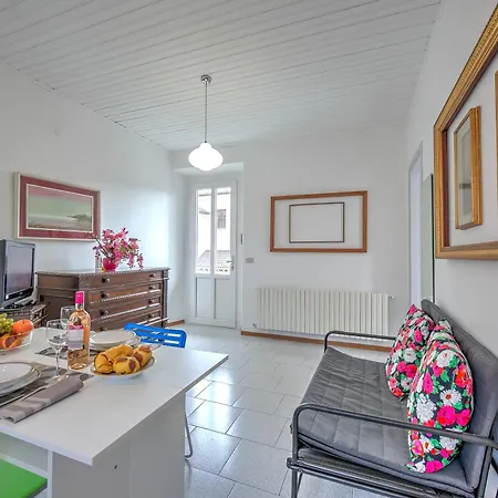 Casa Olivia Little Sweet Escape - Happy * Vezzo